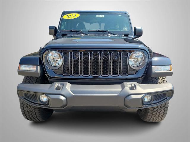 2024 Jeep Gladiator GLADIATOR NIGHTHAWK 4X4