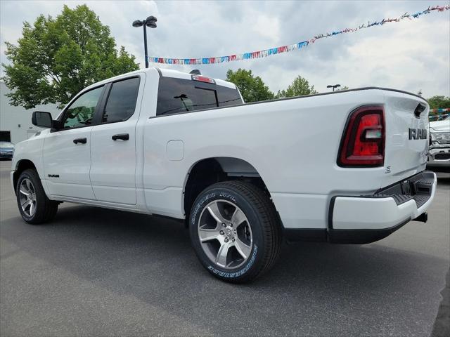 2025 RAM Ram 1500 RAM 1500 TRADESMAN QUAD CAB 4X4 64 BOX