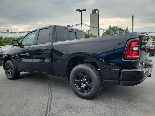 2025 RAM Ram 1500 RAM 1500 TRADESMAN QUAD CAB 4X4 64 BOX