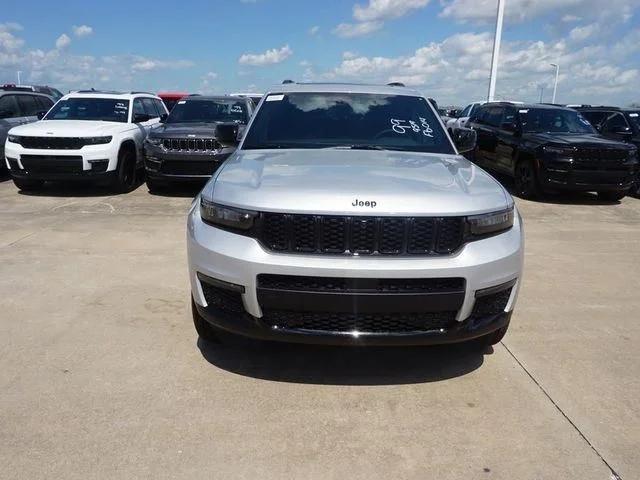 2024 Jeep Grand Cherokee GRAND CHEROKEE L LIMITED 4X2