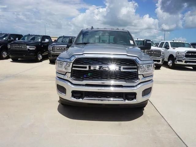 2024 RAM Ram 3500 RAM 3500 TRADESMAN CREW CAB 4X4 8 BOX