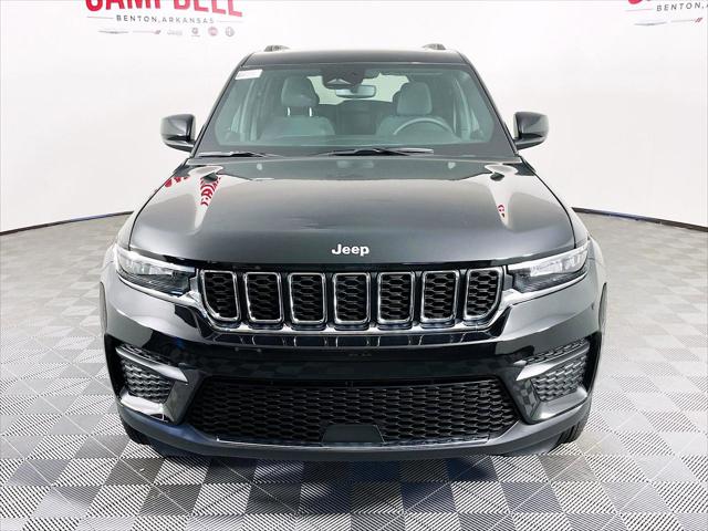 2024 Jeep Grand Cherokee GRAND CHEROKEE LAREDO X 4X4