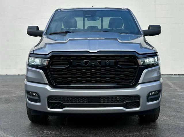 2025 RAM Ram 1500 RAM 1500 TRADESMAN QUAD CAB 4X2 64 BOX