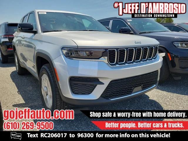 2024 Jeep Grand Cherokee GRAND CHEROKEE LAREDO X 4X4