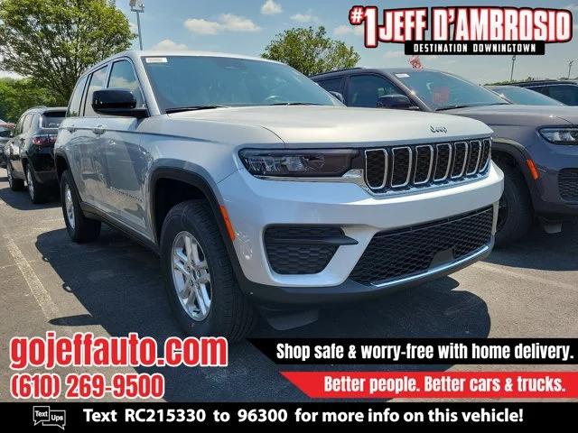 2024 Jeep Grand Cherokee GRAND CHEROKEE LAREDO 4X4