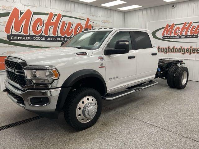 2024 RAM Ram 4500 Chassis Cab RAM 4500 SLT CHASSIS CREW CAB 4X4 60 CA 2024 RAM Ram 4500 Chassis Cab RAM 4500 SLT CHASSIS CREW CAB 4X4 60 CA