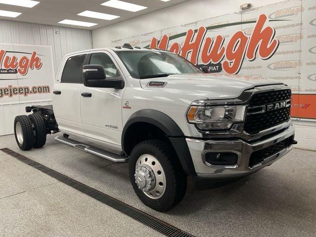 2024 RAM Ram 4500 Chassis Cab RAM 4500 SLT CHASSIS CREW CAB 4X4 60 CA 2024 RAM Ram 4500 Chassis Cab RAM 4500 SLT CHASSIS CREW CAB 4X4 60 CA
