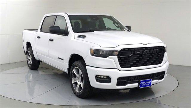 2025 RAM Ram 1500 RAM 1500 TRADESMAN CREW CAB 4X4 57 BOX