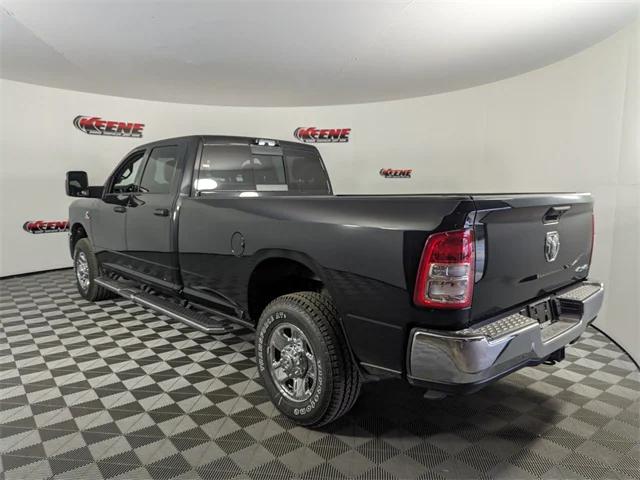 2024 RAM Ram 3500 RAM 3500 TRADESMAN CREW CAB 4X4 8 BOX