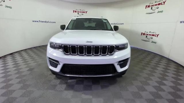 2024 Jeep Grand Cherokee GRAND CHEROKEE LAREDO X 4X4