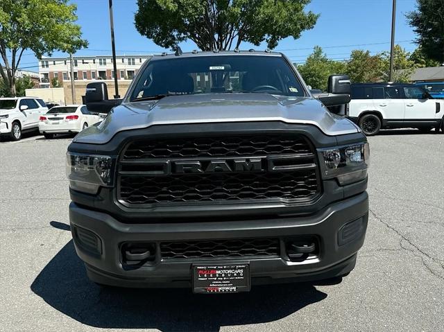 2024 RAM Ram 3500 RAM 3500 TRADESMAN CREW CAB 4X4 8 BOX