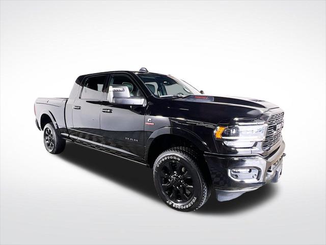 2024 RAM Ram 3500 RAM 3500 LIMITED MEGA CAB 4X4 64 BOX