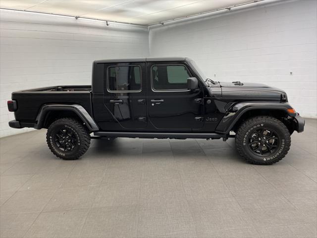 2024 Jeep Gladiator GLADIATOR WILLYS 4X4