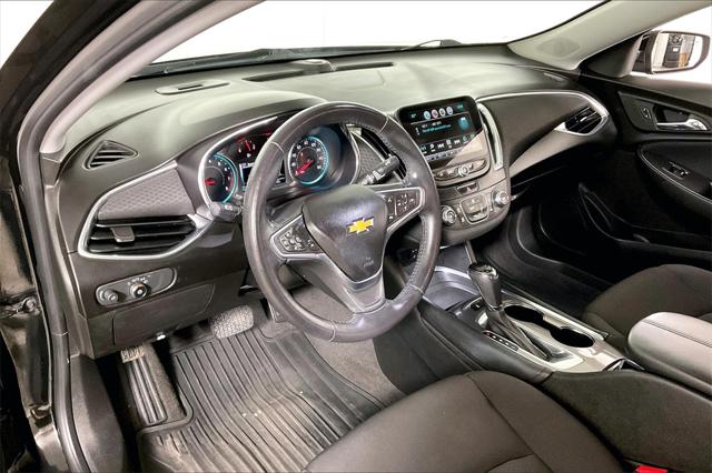 Used 2018 Chevrolet Malibu LT For Sale in Millington, TN