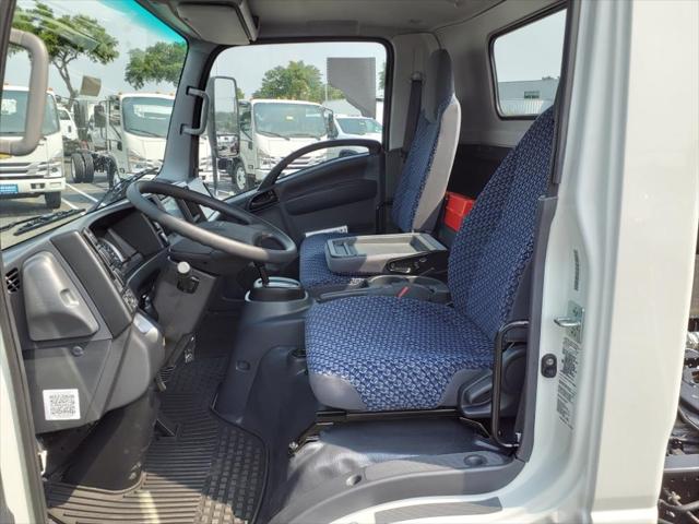 2024 Isuzu NRR Unknown