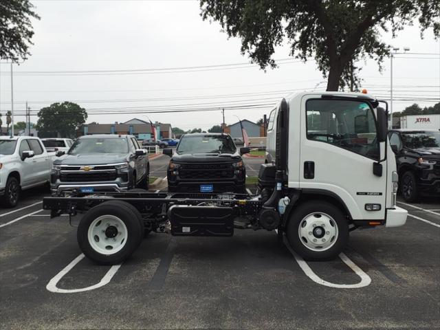 2024 Isuzu NRR Unknown