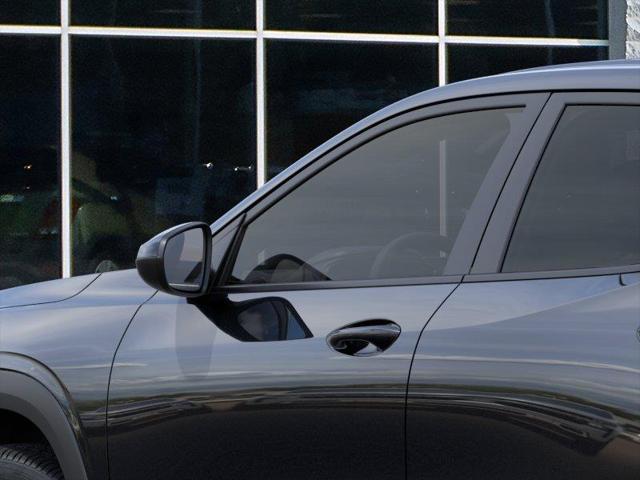 2024 Chevrolet Trax LS - Photo 12