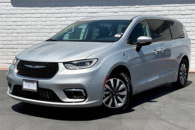 2023 Chrysler Pacifica Hybrid PACIFICA PLUG-IN HYBRID TOURING L 2023 Chrysler Pacifica Hybrid PACIFICA PLUG-IN HYBRID TOURING L