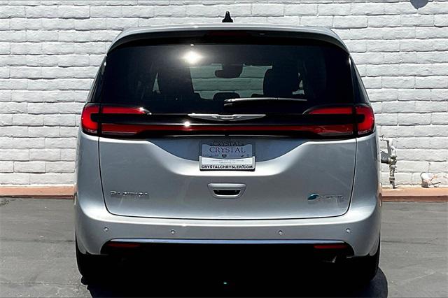 2023 Chrysler Pacifica Hybrid PACIFICA PLUG-IN HYBRID TOURING L 2023 Chrysler Pacifica Hybrid PACIFICA PLUG-IN HYBRID TOURING L