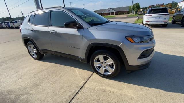 2022 Jeep Compass Latitude FWD