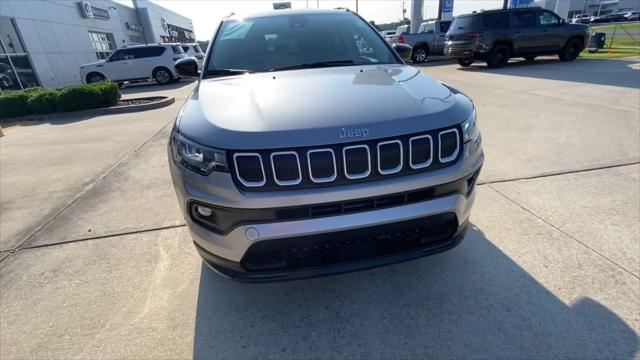 2022 Jeep Compass Latitude FWD