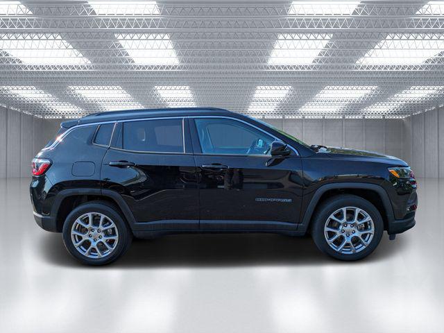 2022 Jeep Compass Latitude Lux 4x4