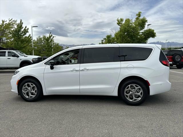 2024 Chrysler Pacifica PACIFICA LIMITED AWD