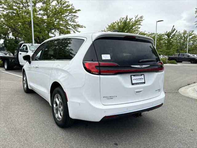 2024 Chrysler Pacifica PACIFICA LIMITED AWD