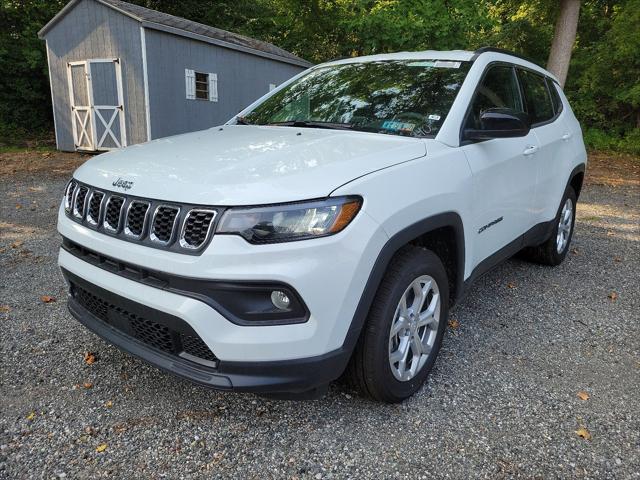 2024 Jeep Compass COMPASS LATITUDE 4X4