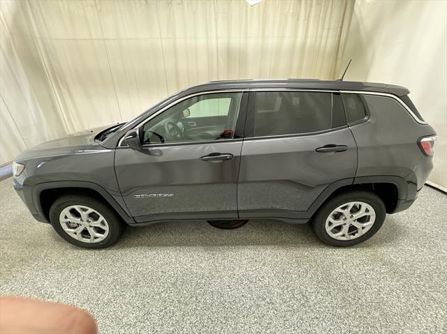 2024 Jeep Compass COMPASS SPORT 4X4