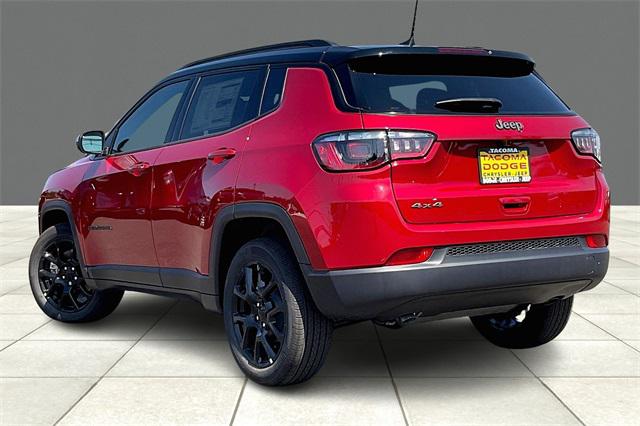 2024 Jeep Compass COMPASS LATITUDE 4X4