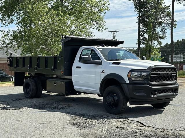 2024 RAM Ram 5500 Chassis Cab RAM 5500 TRADESMAN CHASSIS REGULAR CAB 4X2 108 CA