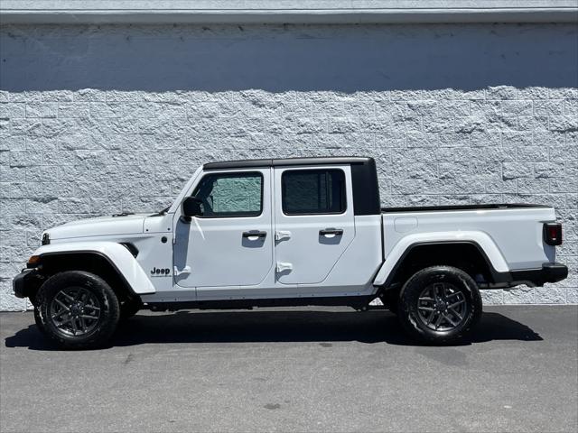 2024 Jeep Gladiator GLADIATOR SPORT S 4X4