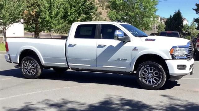 2024 RAM Ram 3500 RAM 3500 LIMITED LONGHORN CREW CAB 4X4 8 BOX