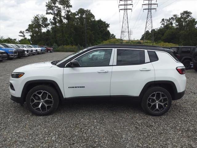 2024 Jeep Compass COMPASS LIMITED 4X4