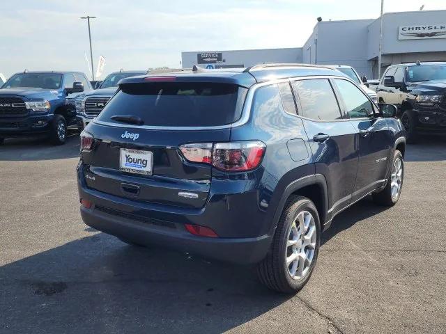 2024 Jeep Compass COMPASS LATITUDE LUX 4X4