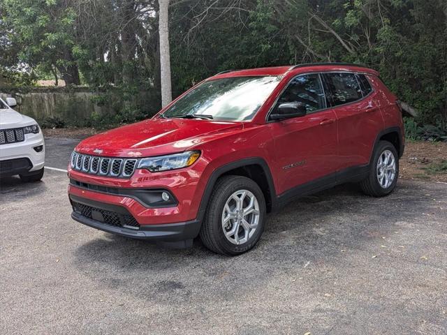 2024 Jeep Compass COMPASS LATITUDE 4X4