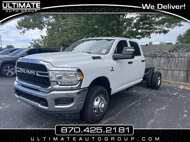 2024 RAM Ram 3500 Chassis Cab RAM 3500 TRADESMAN CREW CAB CHASSIS 4X4 60 CA