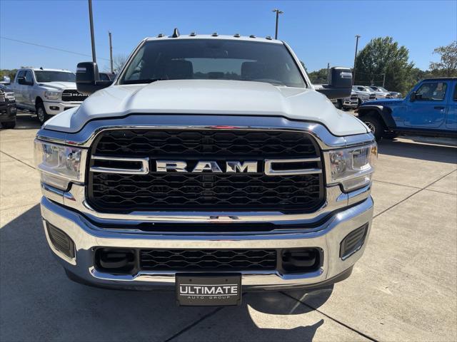 2024 RAM Ram 3500 Chassis Cab RAM 3500 TRADESMAN CREW CAB CHASSIS 4X4 60 CA