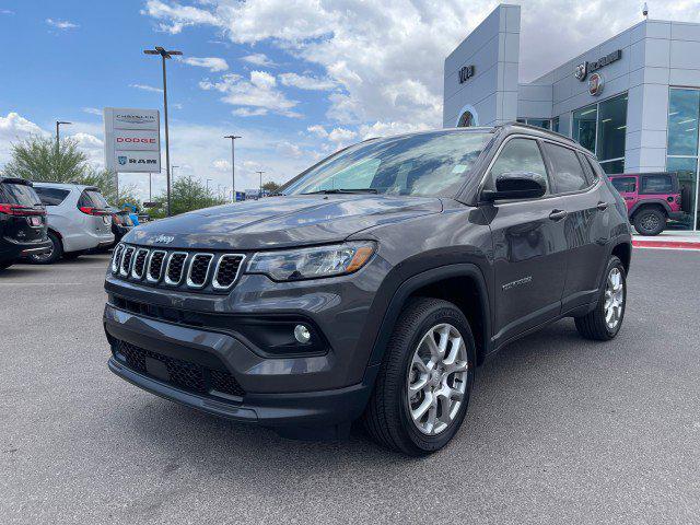 2024 Jeep Compass COMPASS LATITUDE LUX 4X4