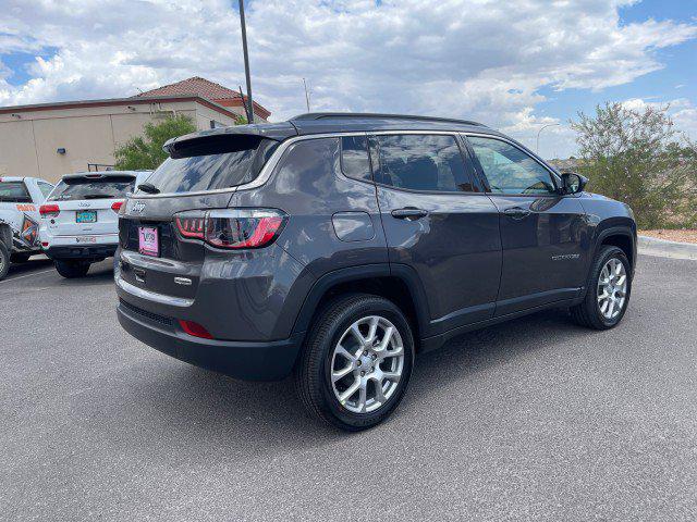 2024 Jeep Compass COMPASS LATITUDE LUX 4X4