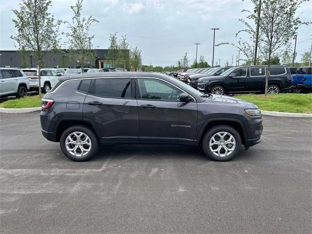 2024 Jeep Compass COMPASS SPORT 4X4