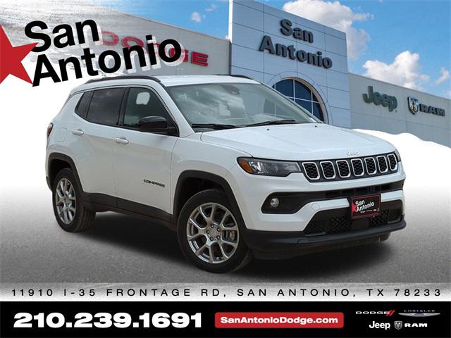 2024 Jeep Compass COMPASS LATITUDE LUX 4X4