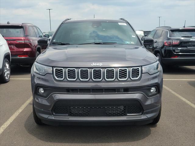 2024 Jeep Compass COMPASS LATITUDE 4X4