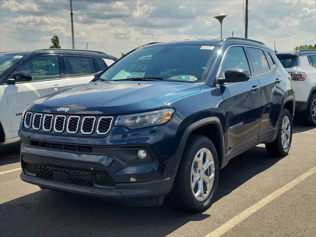 2024 Jeep Compass COMPASS LATITUDE 4X4