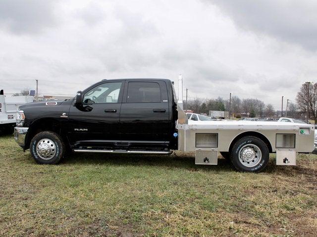 2024 RAM Ram 3500 Chassis Cab RAM 3500 SLT CREW CAB CHASSIS 4X4 60 CA 2024 RAM Ram 3500 Chassis Cab RAM 3500 SLT CREW CAB CHASSIS 4X4 60 CA