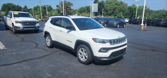 2024 Jeep Compass COMPASS LATITUDE 4X4