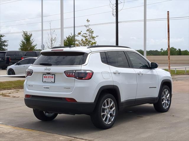 2024 Jeep Compass COMPASS LATITUDE LUX 4X4