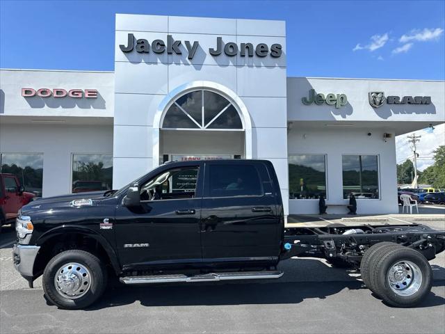 2024 RAM Ram 3500 Chassis Cab RAM 3500 LARAMIE CREW CAB CHASSIS 4X4 60 CA