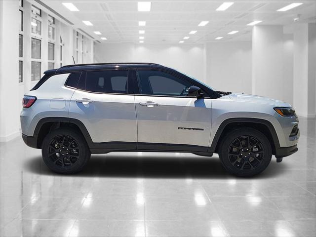 2024 Jeep Compass COMPASS LATITUDE 4X4